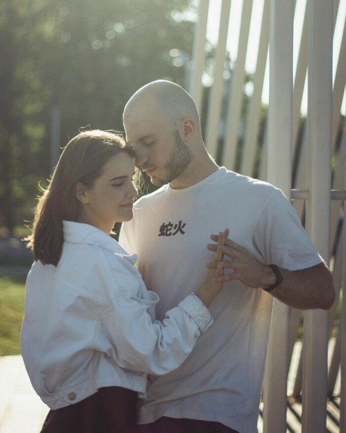 девушка не заинтересована девушка не заинтересована