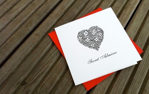 Как понять, что ты нравишься женатому мужчине: 3 основные признака